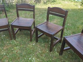 Čtyři dřevěné židle - 2