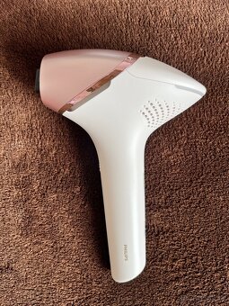 Philips Lumea 9900 - 2