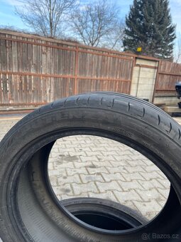 Pneu Bridgestone 255/40 r18 - 2