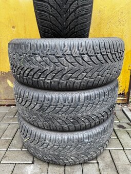 Zimní pneumatiky Nokian 235/60/18 - 2