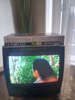 Video rekordér VHS / DVD Philips - 2