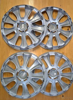 Poklice originál"ŠKODA" R17 - 2