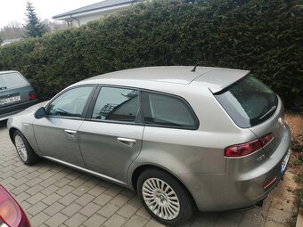 Alfa Romeo 159 - 2