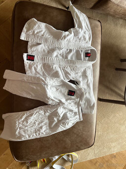 Dětské JUDO kimono vel. 120 + bílý, žlutobílý a žlutý pásek - 2