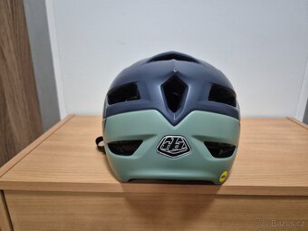 Helma TroyLeeDesigns A1 - 2