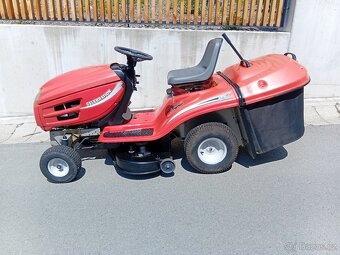 Prodám zahradní traktor MTD - 2