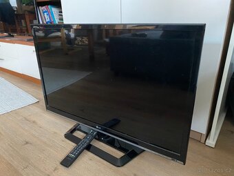 LCD televizor LG 94 cm + set top box - 2
