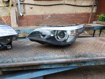 BMW E60 E61 přední Lci světla - 2