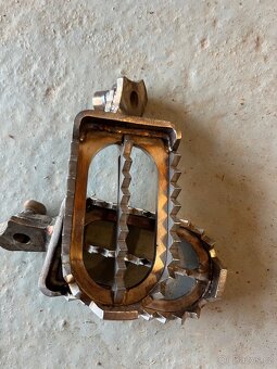 Díly na moto - 2