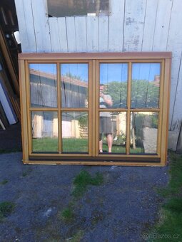 Dřevěné okno 172 x 130 cm - 2