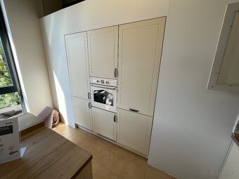 Expoziční kuchyňská linka Oresi, sleva 60% - 2