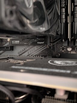 I7-9700K + Z390UD + 64GB RAM - 2