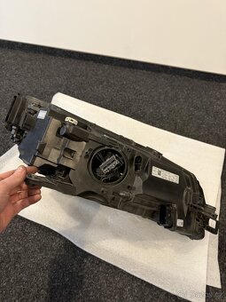 Levé přední světlo Škoda Superb 3 Facelift MATRIX - 2