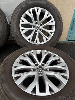 Originál VW Touareg R18 255/60/18 - 2