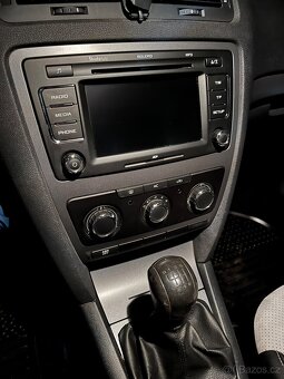 Autorádio Škoda Bolero originál - 2