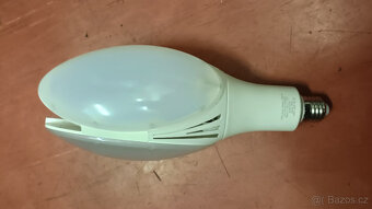 Led žárovka Philips E27 - náhrada za výbojky - 2