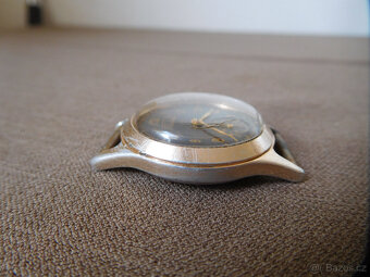 STARÉ HODINKY POBEDA - 2