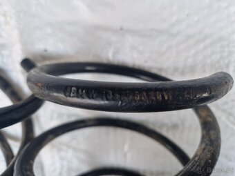 BMW e36 přední pružiny na 6-válec - 2