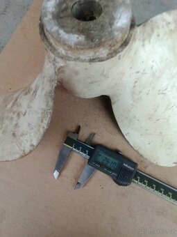 Vrtule motorový člun - 2