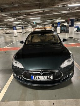 Tesla Model S - 2
