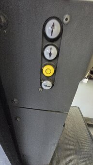 Vysokozdvižný vozík - 2