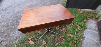 Retro otocny Tv stolek - 2