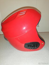 Lyžařská helma - 2