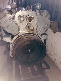 Prodej spalovacího motoru TATRA 930-54 - 2