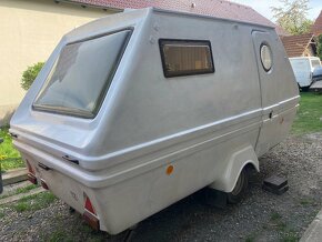 Retro karavan, obytný přívěs vyráběný v Nymburce - 2