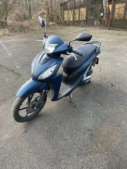 Pronájem skútr Honda Vision - 2