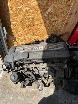 Motor BMW e39 M52B20 - 2