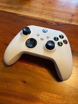 Xbox bezdrátový ovladač + nabíjecí baterie - 2