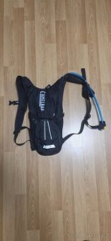 Batoh Camelbak ROGUE light 7 l s pitným vakem 2 l černý - 2