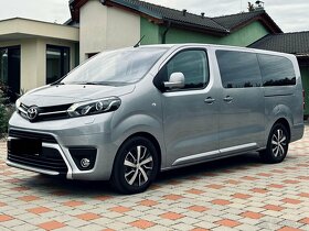 Pronájem Toyoty Proace pro 8 osob - 2