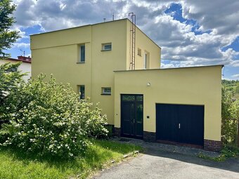 Rodinný dům, zahrada, 2x garáž v atraktivní lokalitě města T - 2