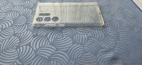 Kryt Spigen třpytivý-Samsung S24 Ultra
- 2
