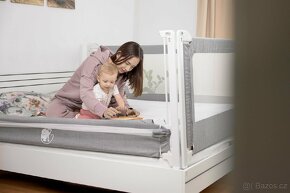 Zábrana na postel Monkey Mum® Popular 140 cm tmavě šedá
- 2