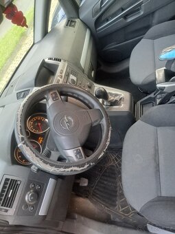 Opel Zafira - 2