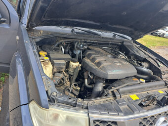 Nissan Pathfinder - 2