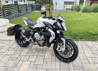 MV Agusta Dragster 800,rok 2014,nové pneu,mnoho doplňků,TOP - 2