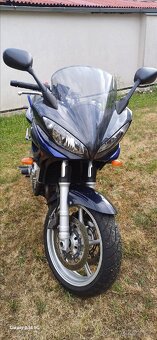 Yamaha fzs 600 Fazer - 2