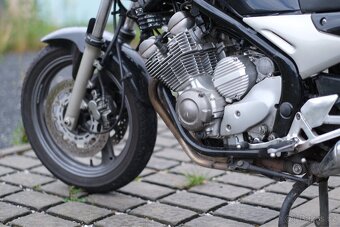 Yamaha XJ 600N - 2
