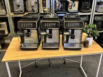 Kávovar Philips EP3246 LatteGo - 2