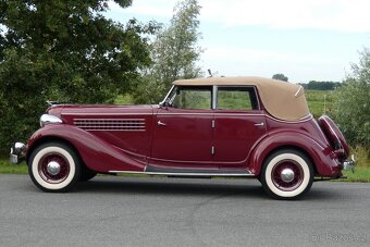 1935 Auburn 851 Convertible Sedan - 2