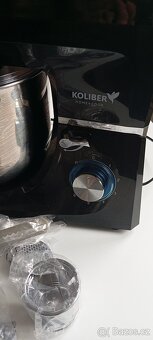 Kuchynský robot - 2