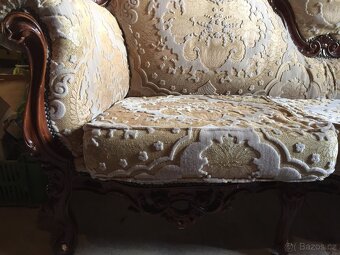 Starožitná sofa - 2