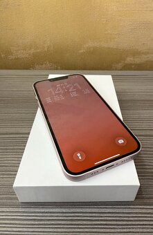 Apple iPhone 13 128GB růžová, pěkný stav, baterie 100% - 2