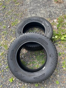 Zimní 215/65R16C 2ks - 2