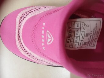 Prodáme Dívčí obuv do vody vel.31 - 2