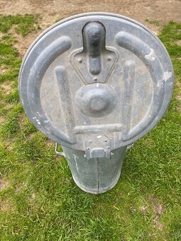 Plechová popelnice - 2